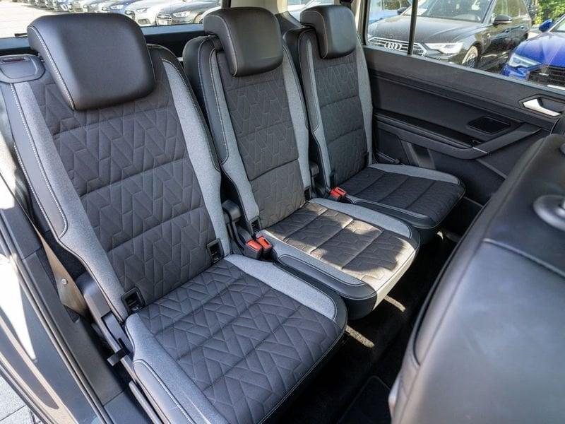 Volkswagen Touran 2.0 TDI SCR GOAL DSG LED Navi CarPlay 16" 7 Posti