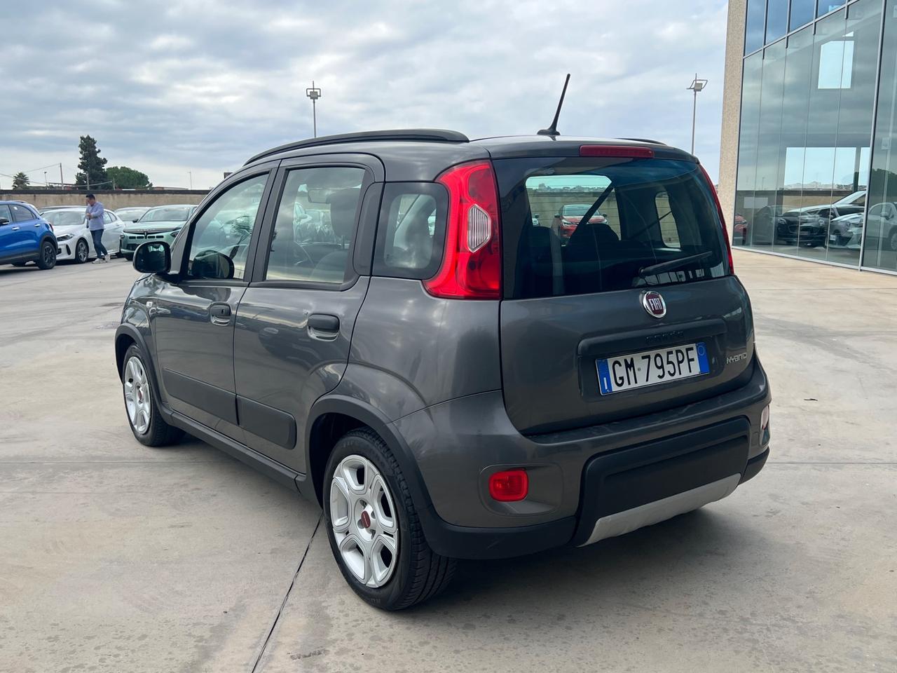 Fiat Panda 1.0 69CV firefly hybrid Garmin