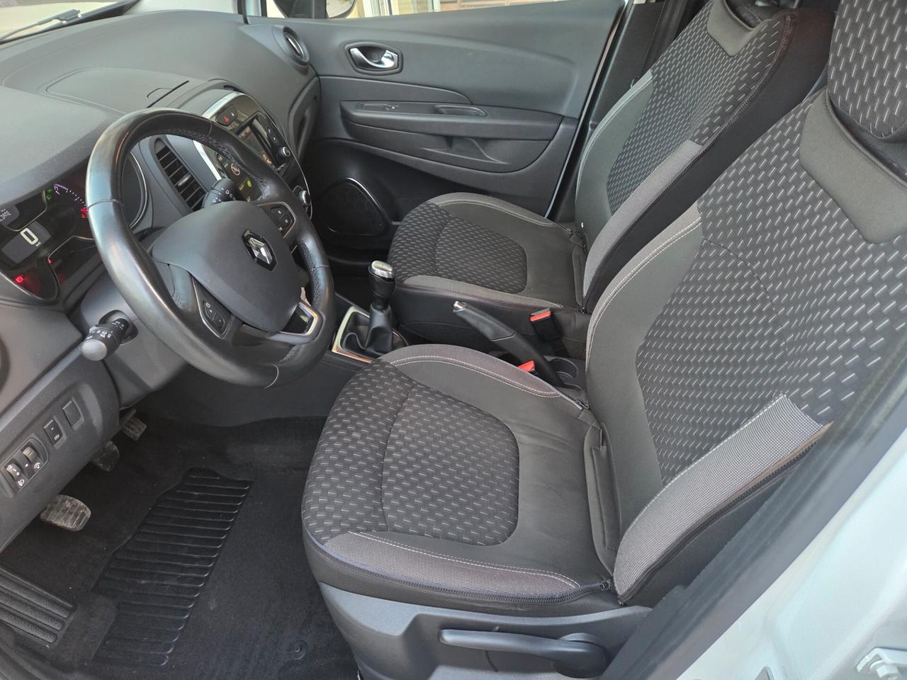 RENAULT CAPTUR 1.5 DCI FULL LED SOLI KM 90000 CERTIF