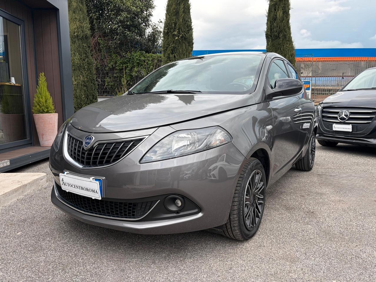 Lancia Ypsilon 1.0 FireFly 5 porte S&S Hybrid Alberta Ferretti