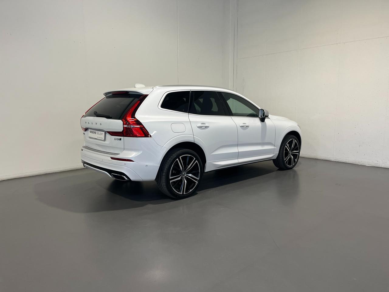 VOLVO XC60 2.0 D5 R-DESIGN AWD GEARTRONIC