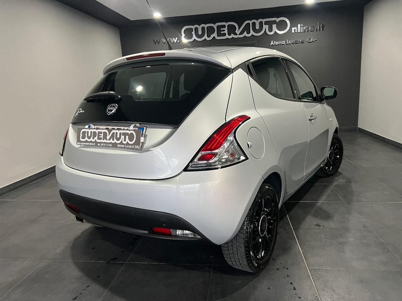Lancia Ypsilon 1.2 69 CV 5 porte Platinum Ecochic GPL
