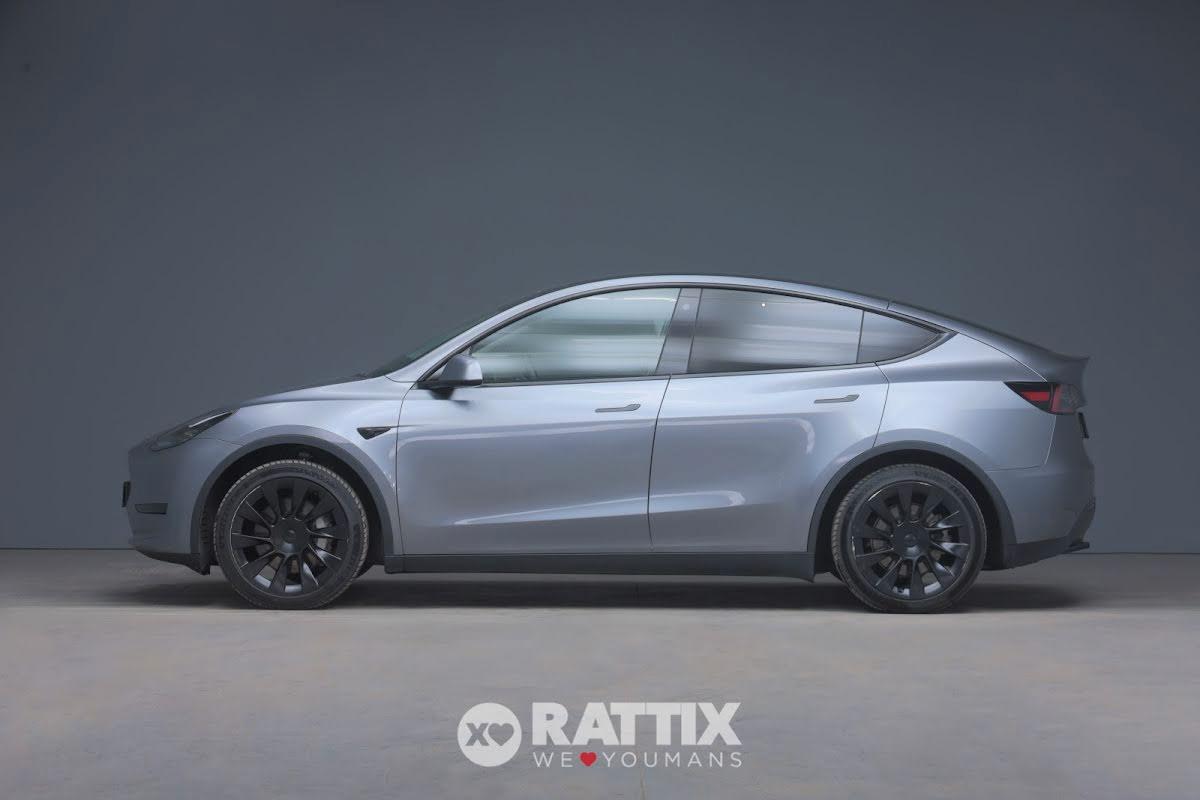Tesla Model Y Single Motor rwd + tetto panoramico