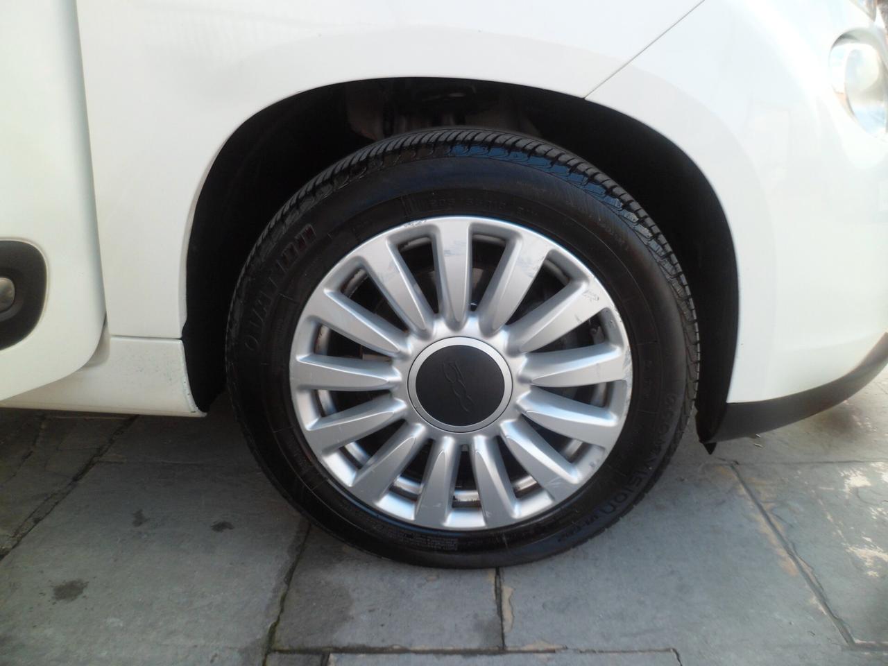 Fiat 500L 1.3 Multijet 85 CV full 13