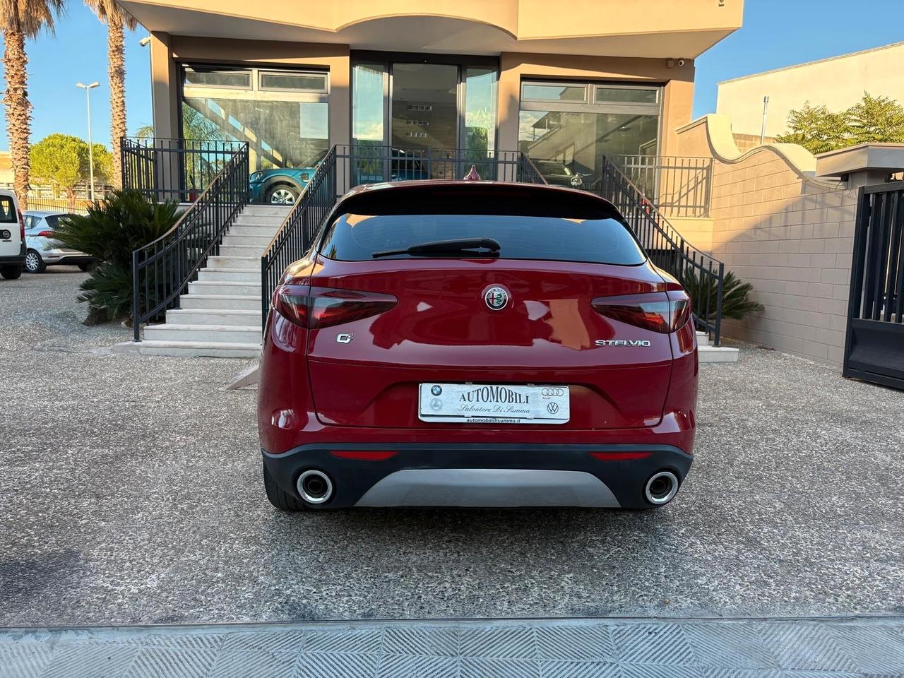 Alfa Romeo Stelvio 2.2 Turbodiesel 180 CV AT8 Q4 Business