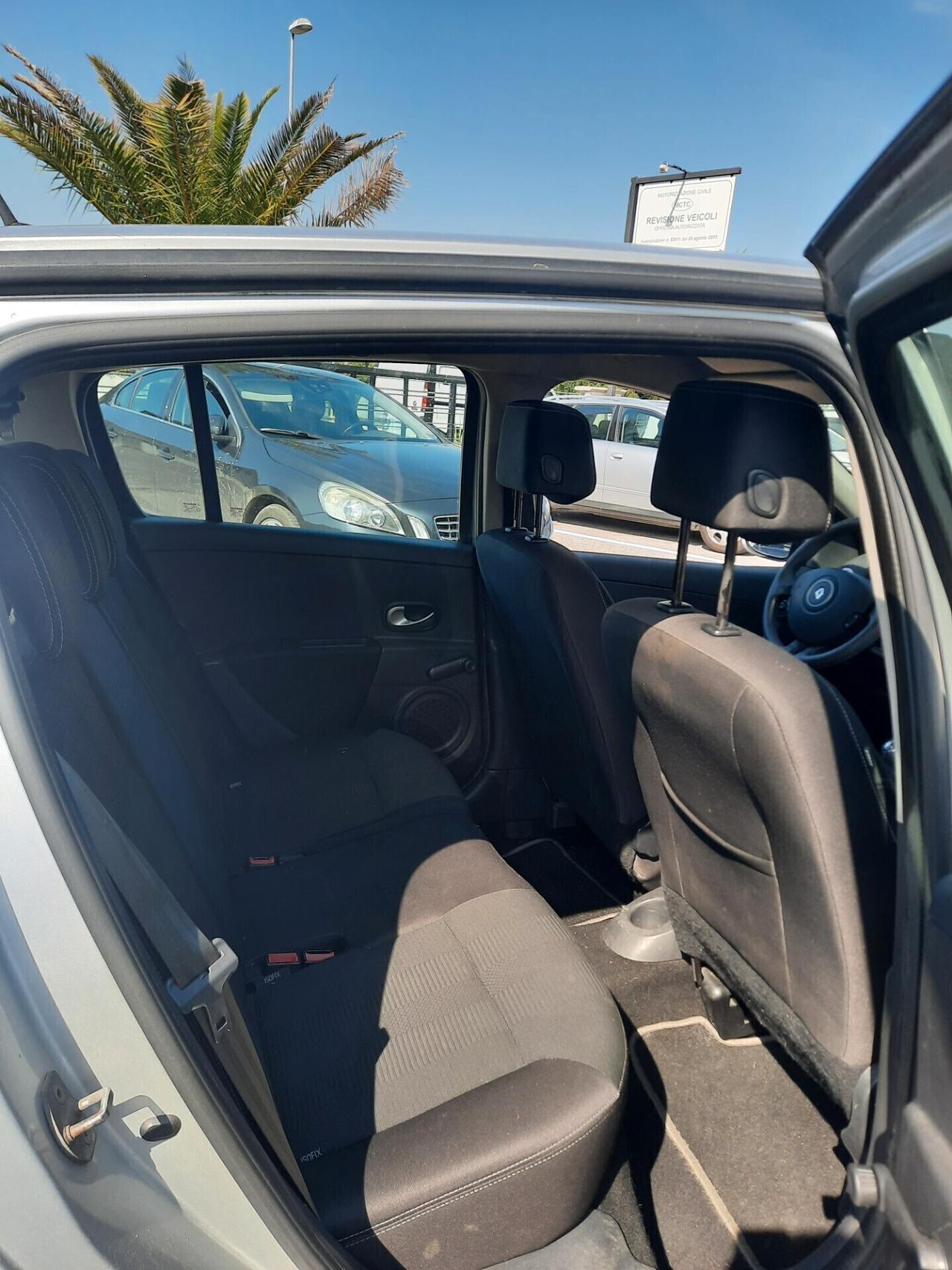 Renault Clio 1.5 dCi 65CV 5 porte OK NEOPATENTATI