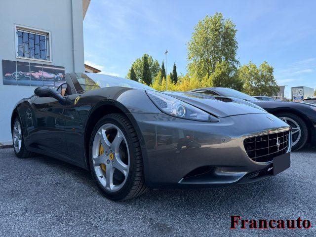 FERRARI California DCT
