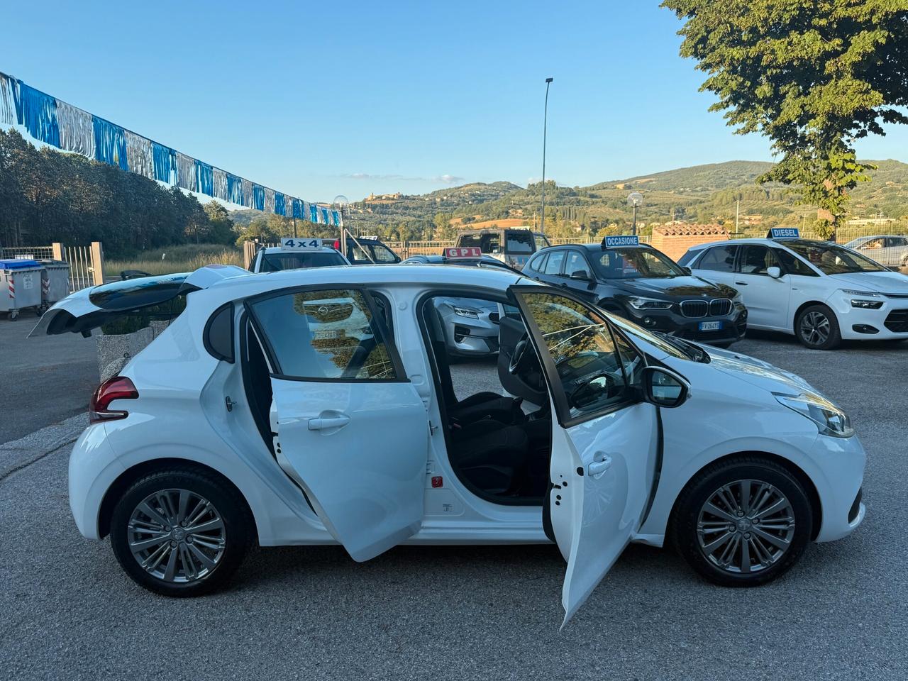 "SUPER ECO" Peugeot 208 PureTech GPL Active