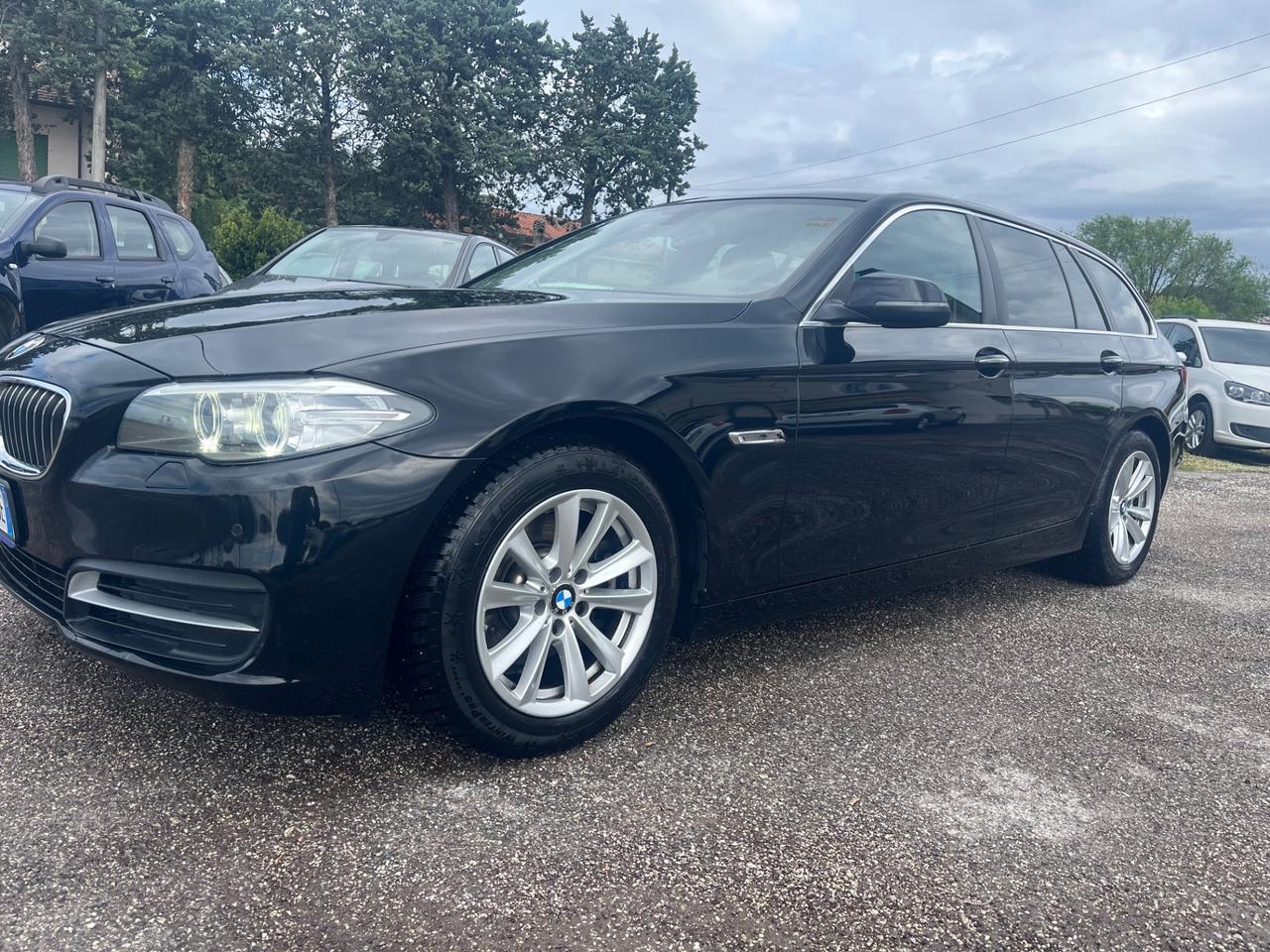 Bmw 520 520d xDrive Business aut.4x4 garanzia 12 mesi