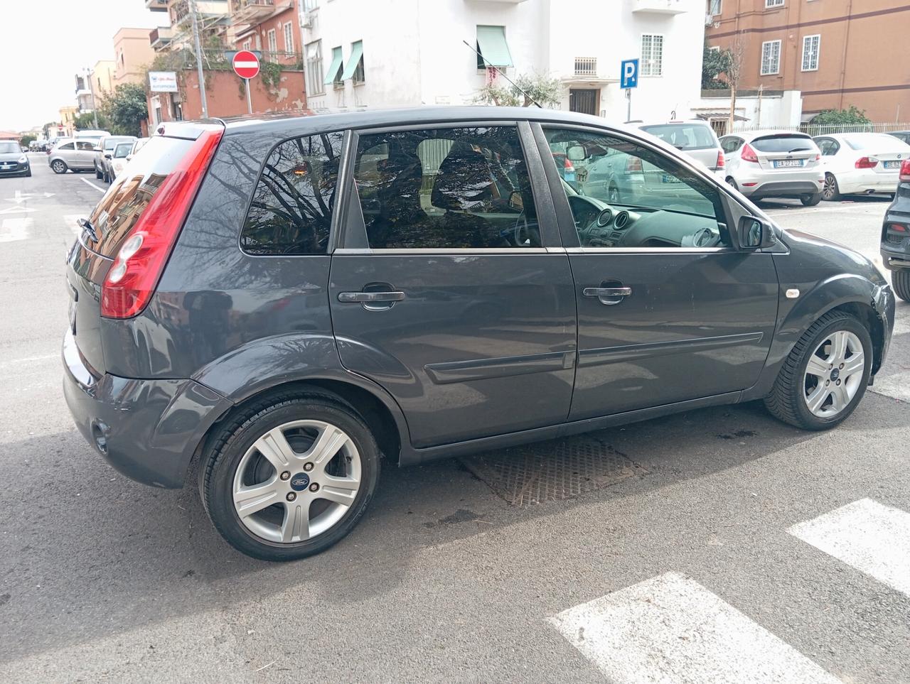 Ford Fiesta 1.2 titanium