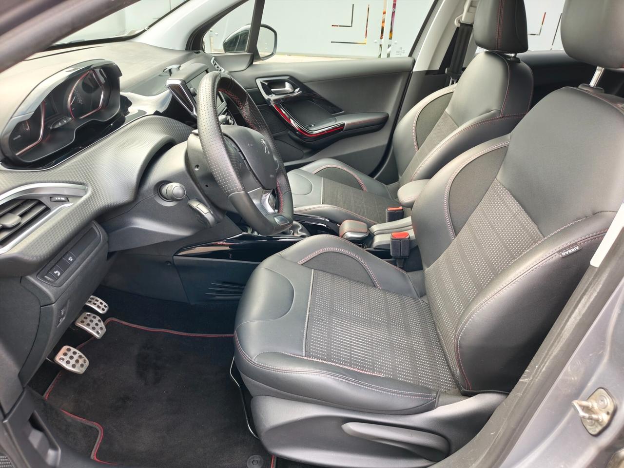 Peugeot 2008 1.2 PureTech 130cv GT Line - DISTRIBUZIONE NUOVA -
