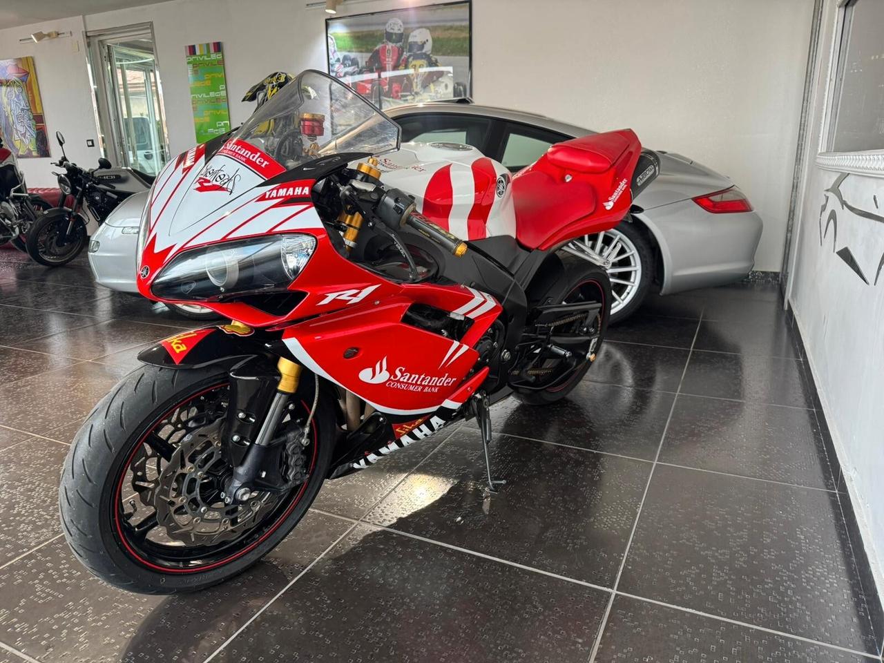 Yamaha YZF R1 santander limited edtion