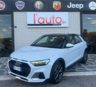 Audi A1 citycarver 30 TFSI Identity Contrast PERFETTA !