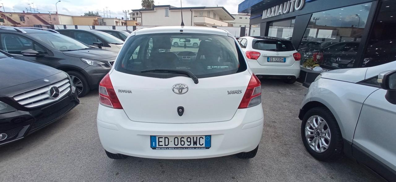 Toyota Yaris 1.4 D-4D 1 PROPRIETARIO