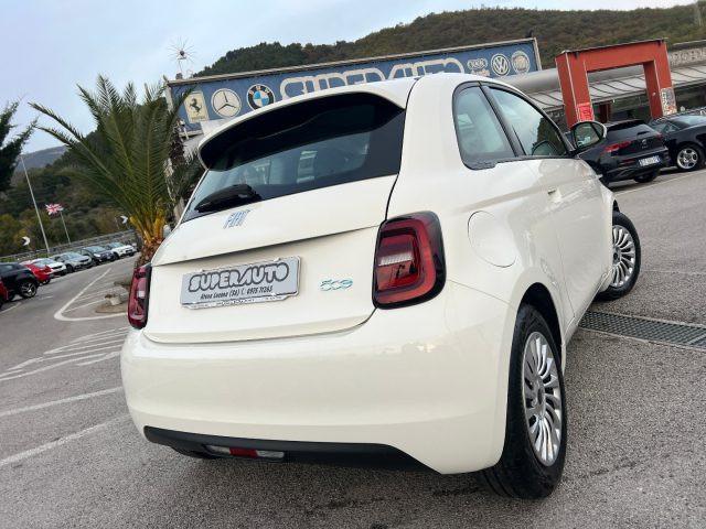 FIAT 500 Action Berlina 23,65 kWh