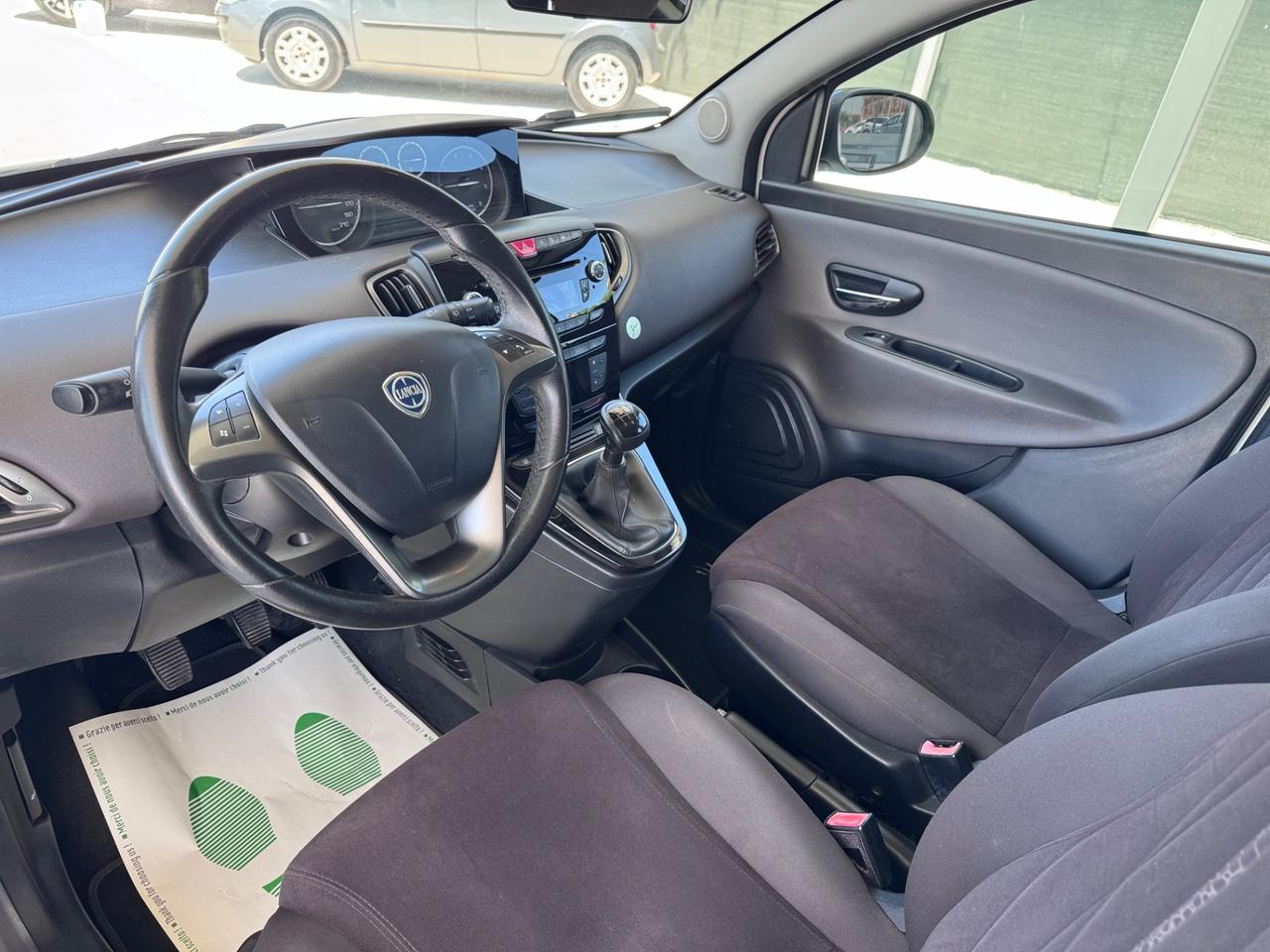 Lancia Ypsilon 1.3 MJT 16V TETTO Platinum
