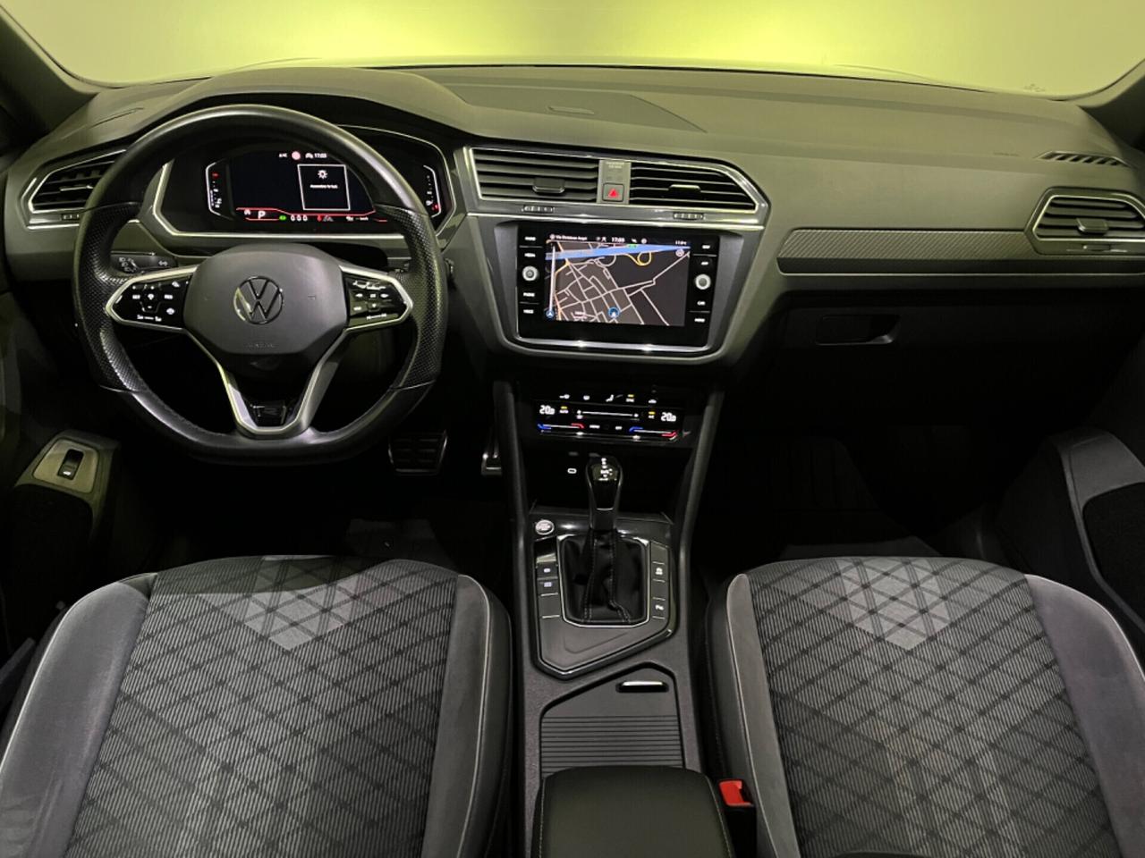 Volkswagen Tiguan 2.0 TDI 150 CV SCR DSG R-Line