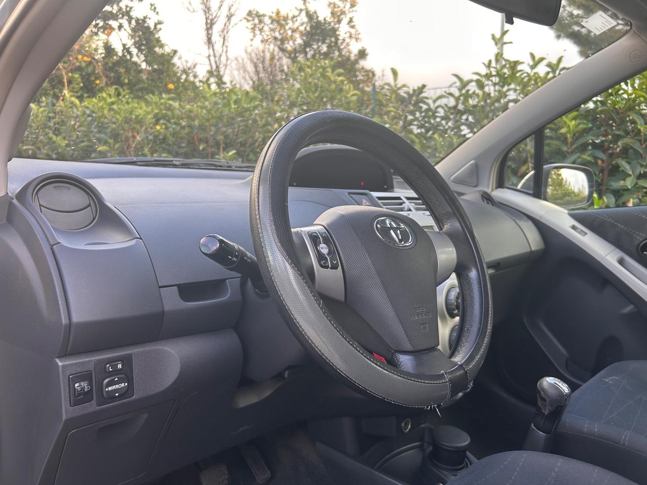 Toyota Yaris 1.0 5 porte