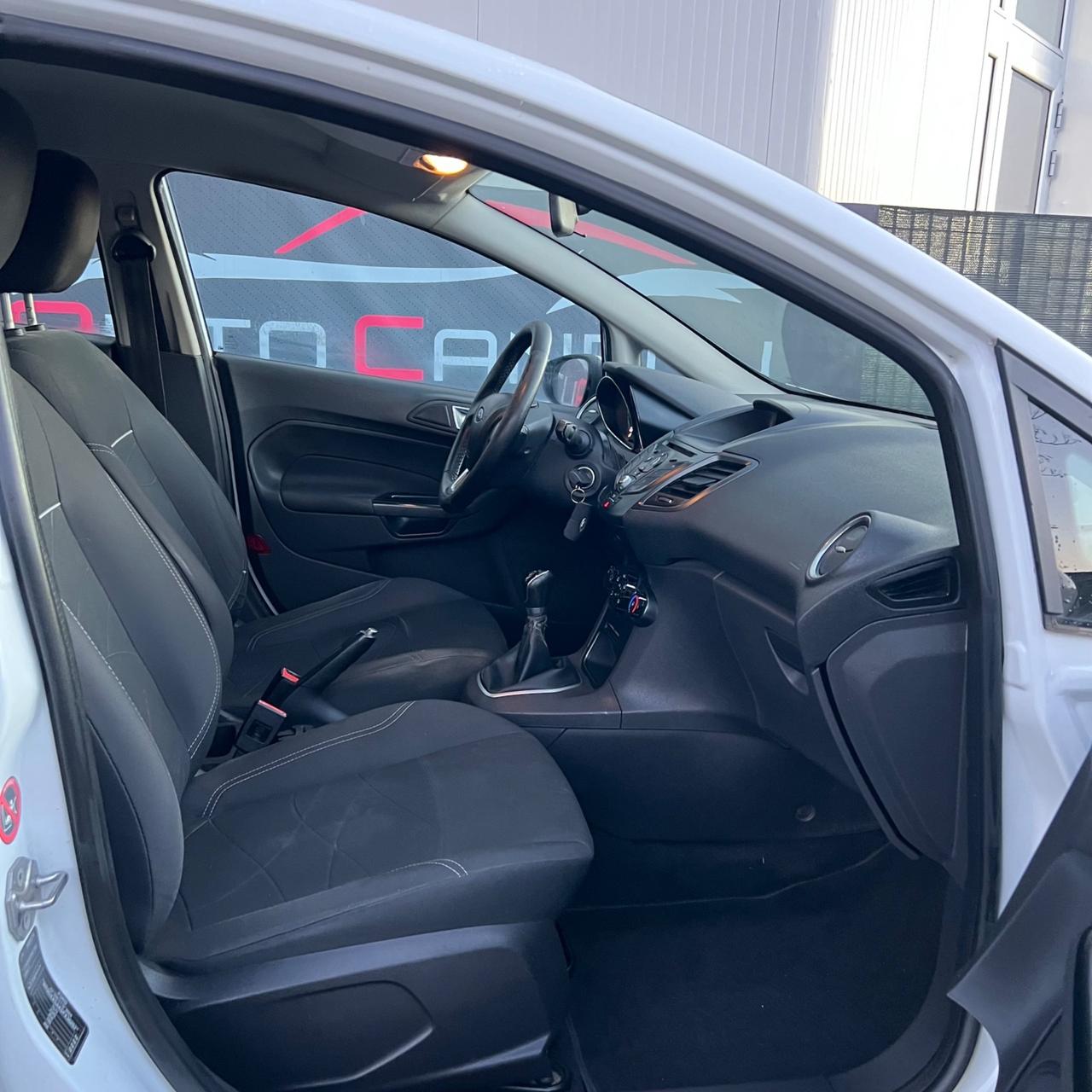 Ford Fiesta 1.5 TDCi 75CV 5 porte Titanium