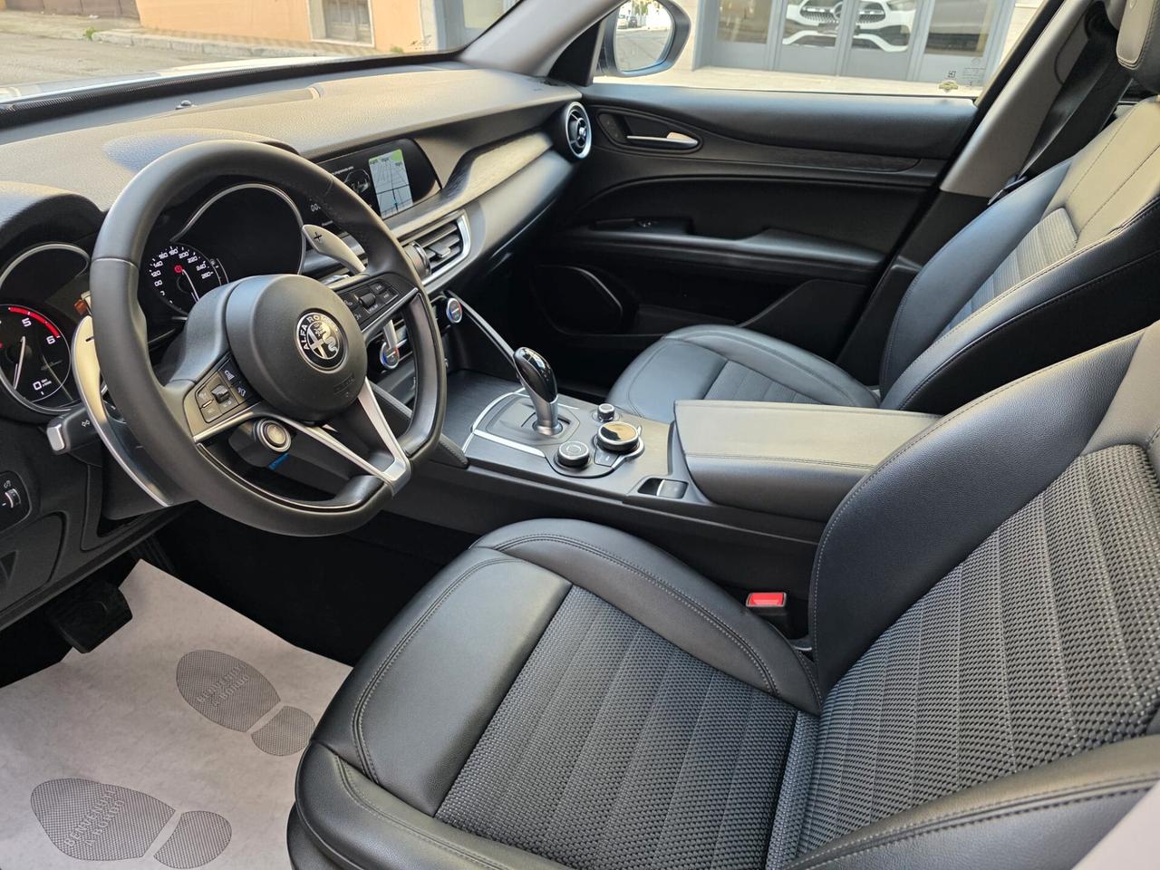 Alfa Romeo Stelvio 2.2 210 CV AT8 Q4 Business T...