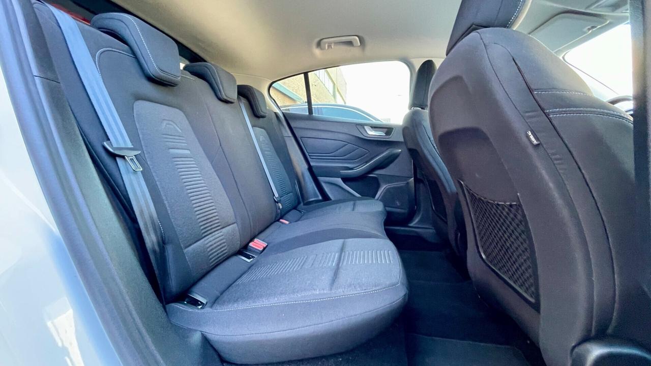 Ford Focus Ford Focus 1.0 Active EcoBoost Berlina 125cv
