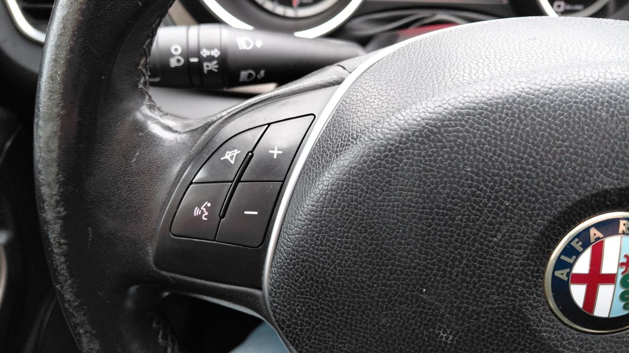 Alfa Romeo Giulietta 1.6 JTDm-2 105 CV Exclusive