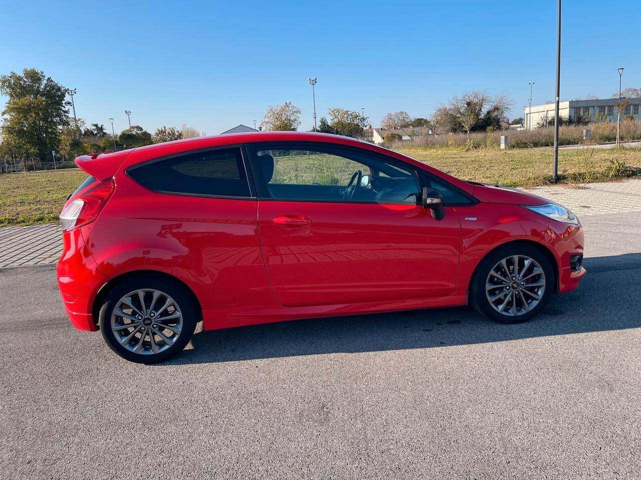 Ford Fiesta 1.5 TDCi 95CV 3 porte ST-Line -NEOPATENTATI