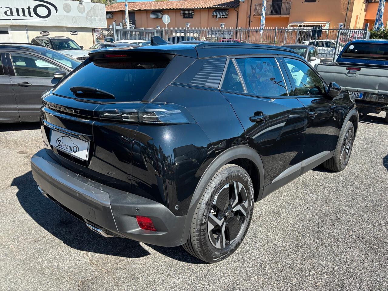 Peugeot 2008 PureTech 130 S&S EAT8 GT