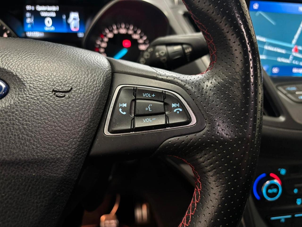 FORD KUGA 1.5 ST-LINE 2019 TOTAL BLACK