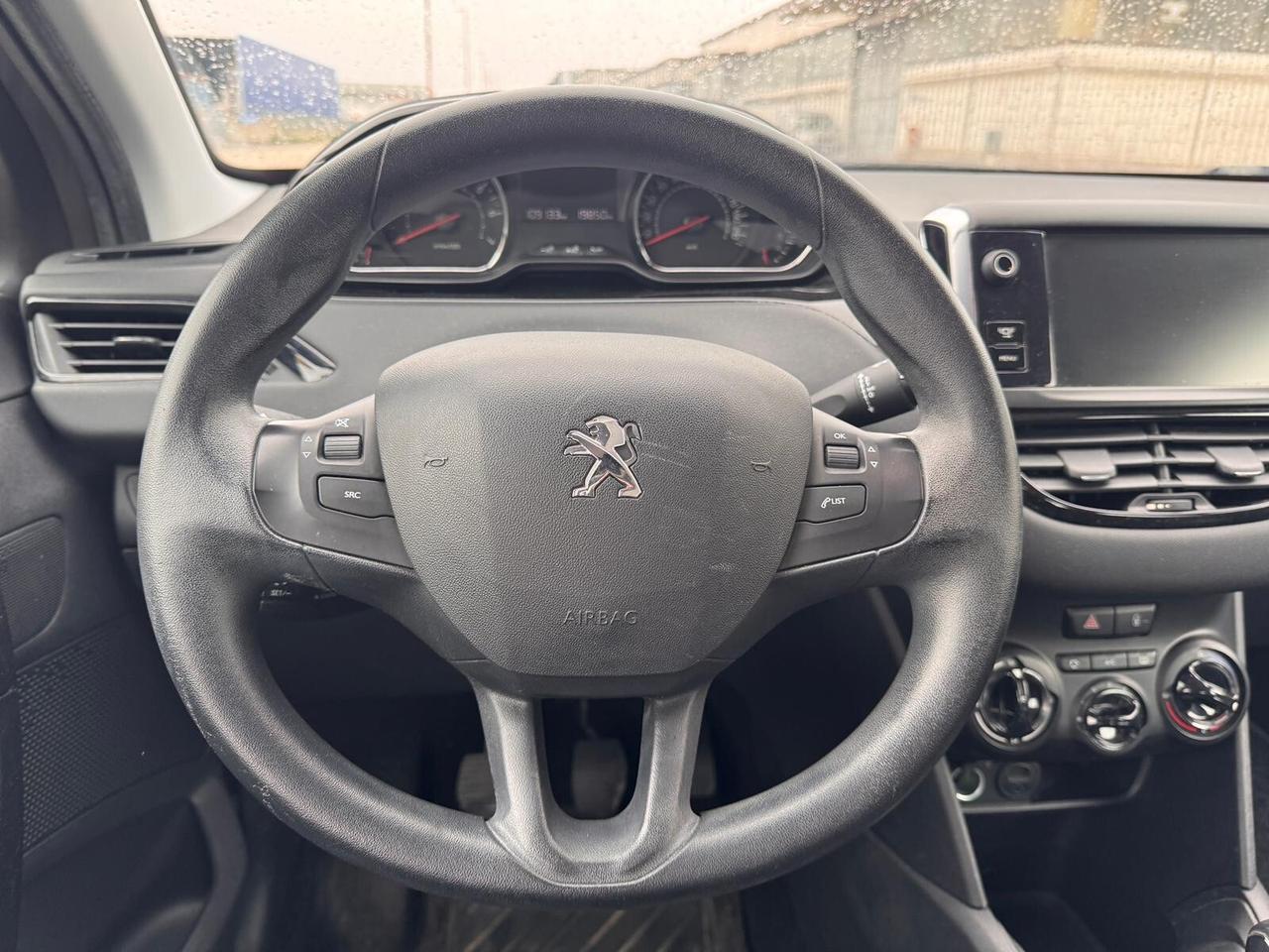 PACCHETTO : PEUGEOT 208 + FIAT 500 ( leggere )