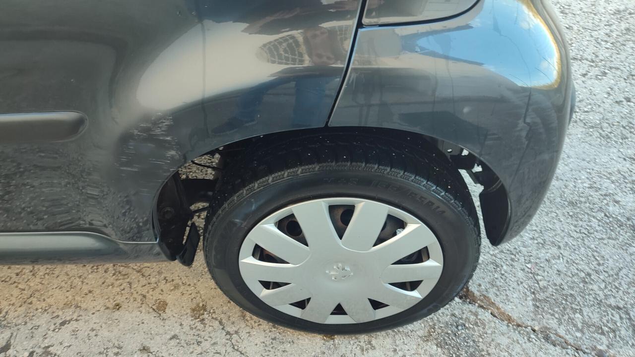 Peugeot 107 1.0 68CV 5p. Desir