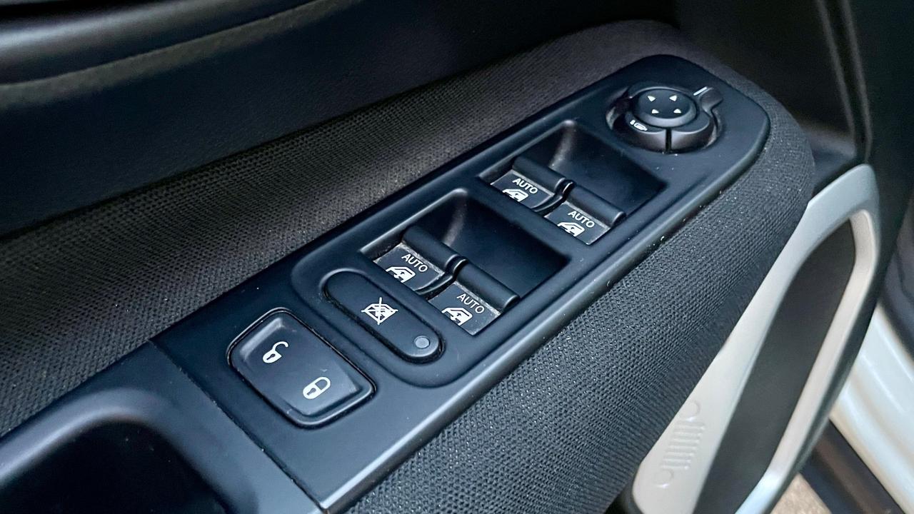 JEEP RENEGADE 1.6 LONGITUDE MJT 130CV - NEOPATENTATI