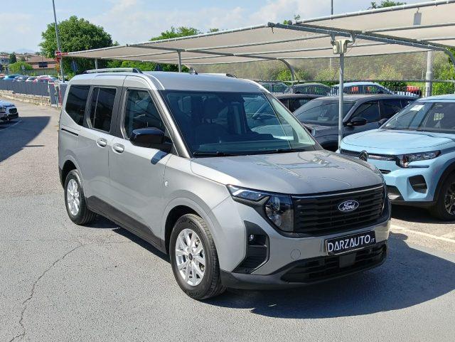 FORD Tourneo Courier 1.0 EcoBoost Titanium
