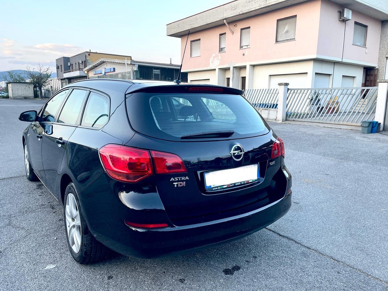 Opel Astra 1.7 CDTI 110CV Sports Tourer Cosmo
