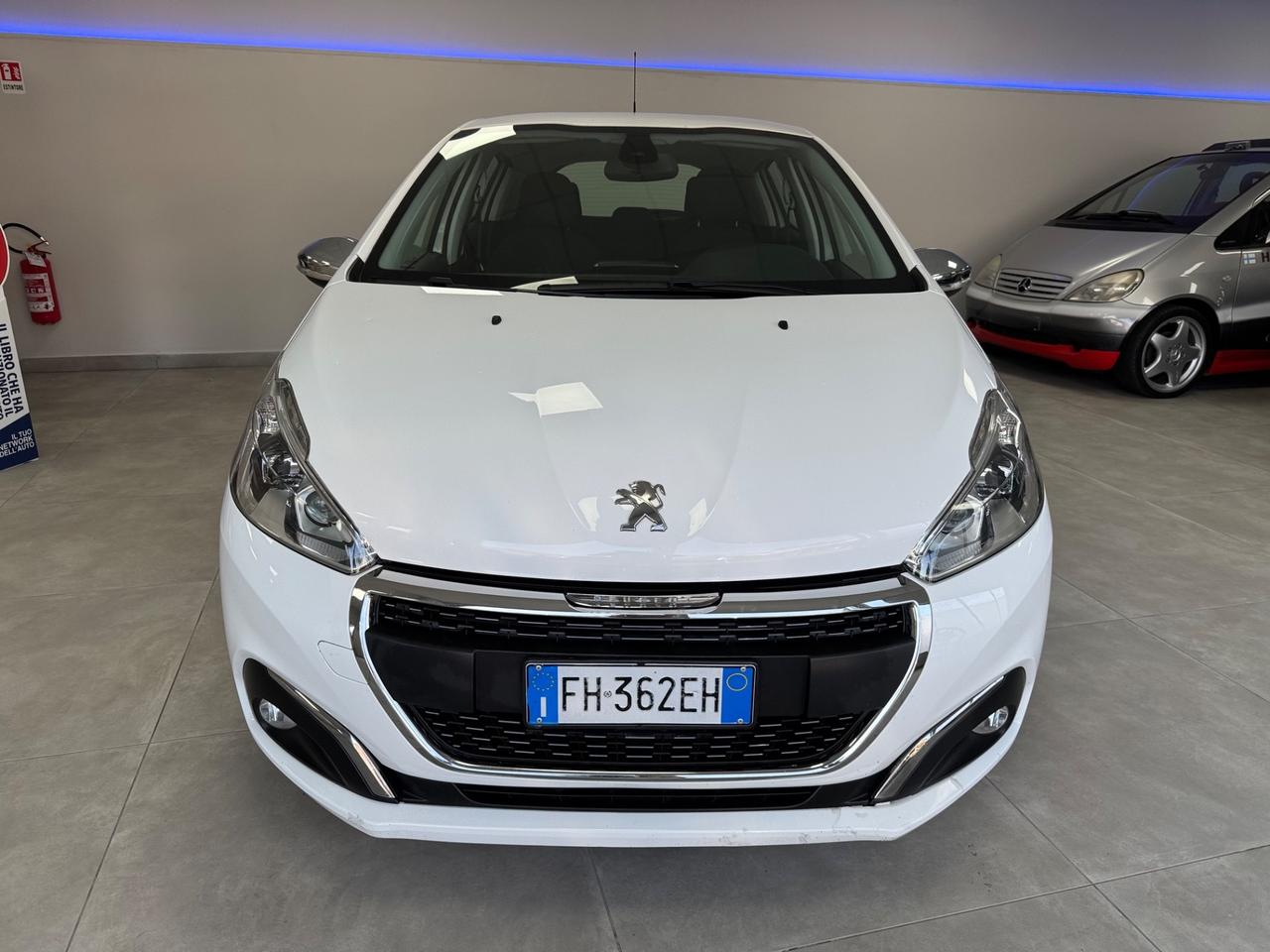 Peugeot 208 BlueHDi 75 5 porte Allure
