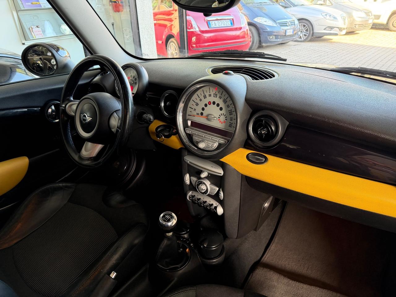 Mini 1.6 16V Cooper