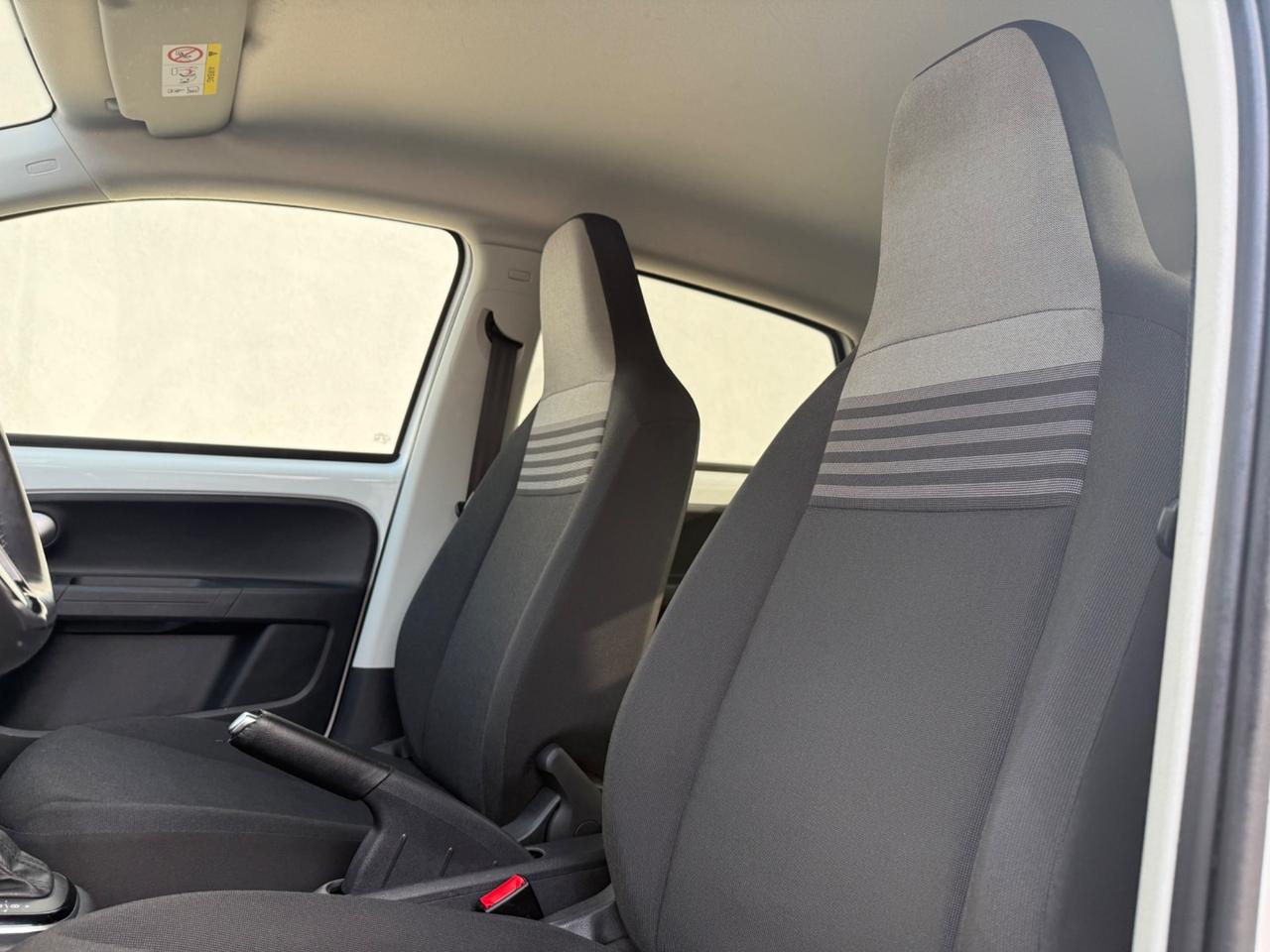 Volkswagen up! e-up! 82 CV