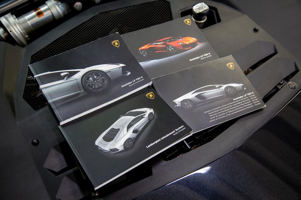 Lamborghini Aventador 6.5 V12 LP700-4