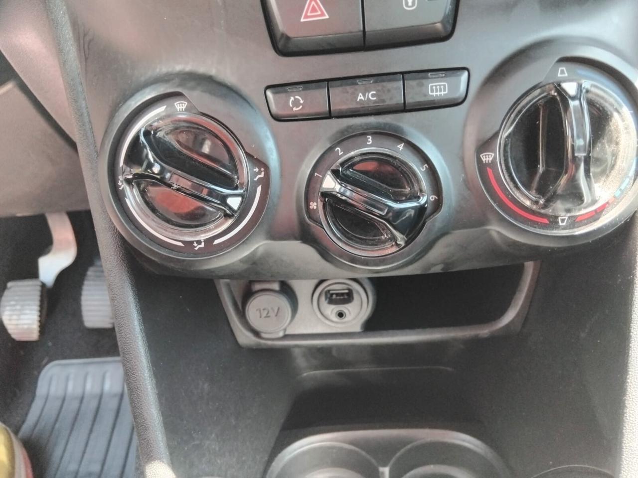 PEUGEO 208 1.6 BlueHDI 75CV ACTIVE GARANZIA 12 MESI