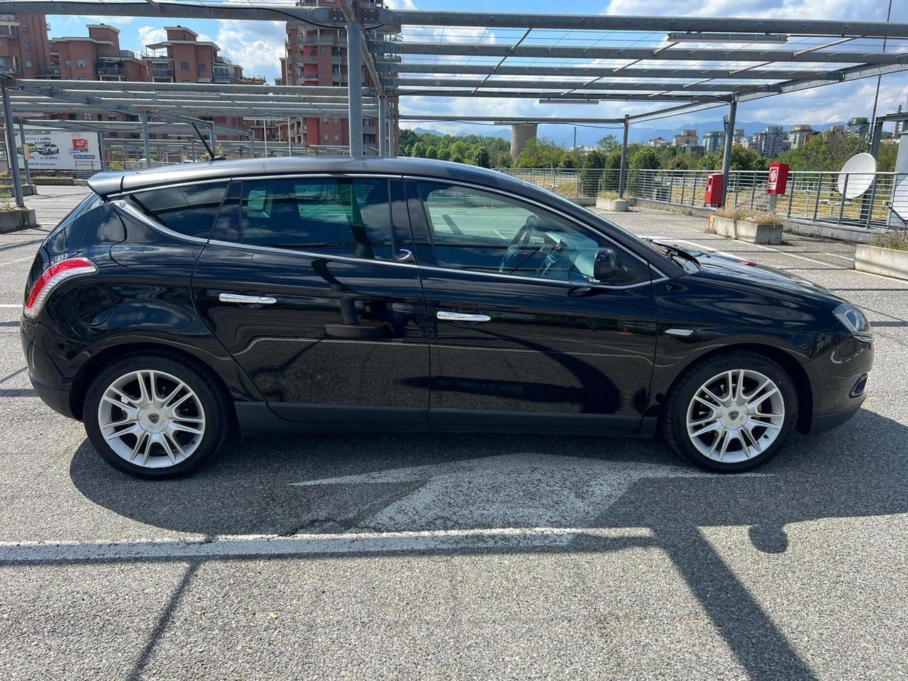 Lancia Delta 1.6 MJT DPF Platino