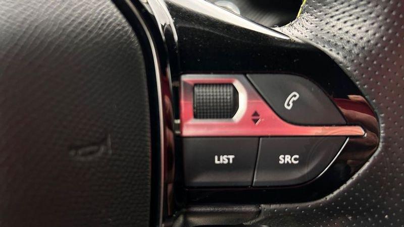 Peugeot 208 GT Line PureTech 100 S/S NAVI ACTIVE BLIND CORNER