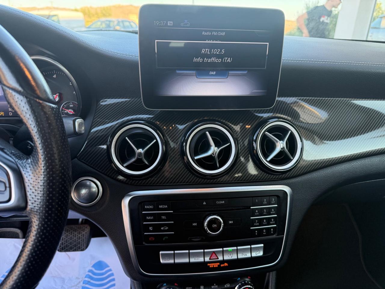Mercedes-benz GLA 200 GLA 200d NIGHT EDITION 4Matic Premium