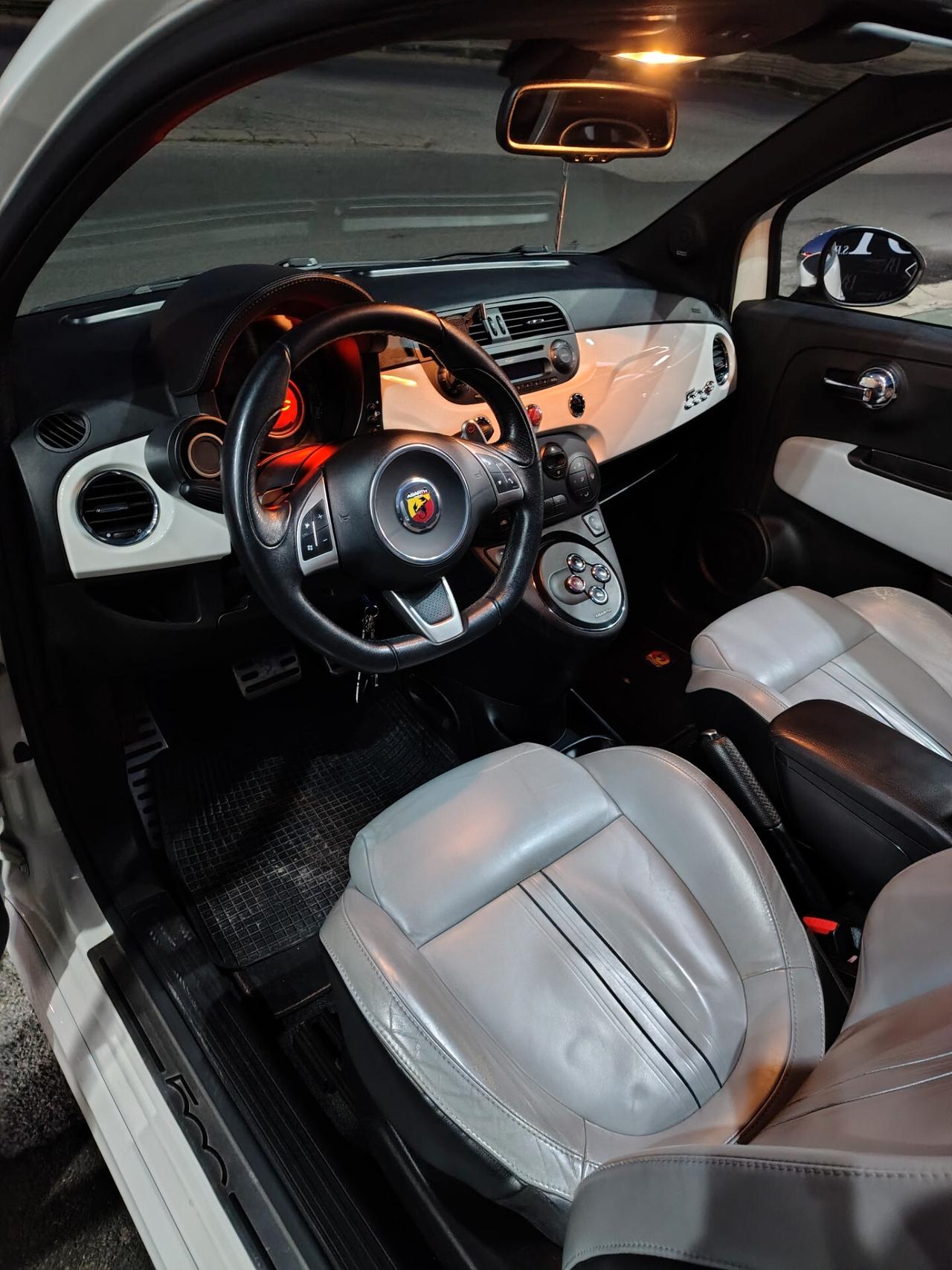 Abarth 595 1.4 Turbo T-Jet 160 CV Competizione