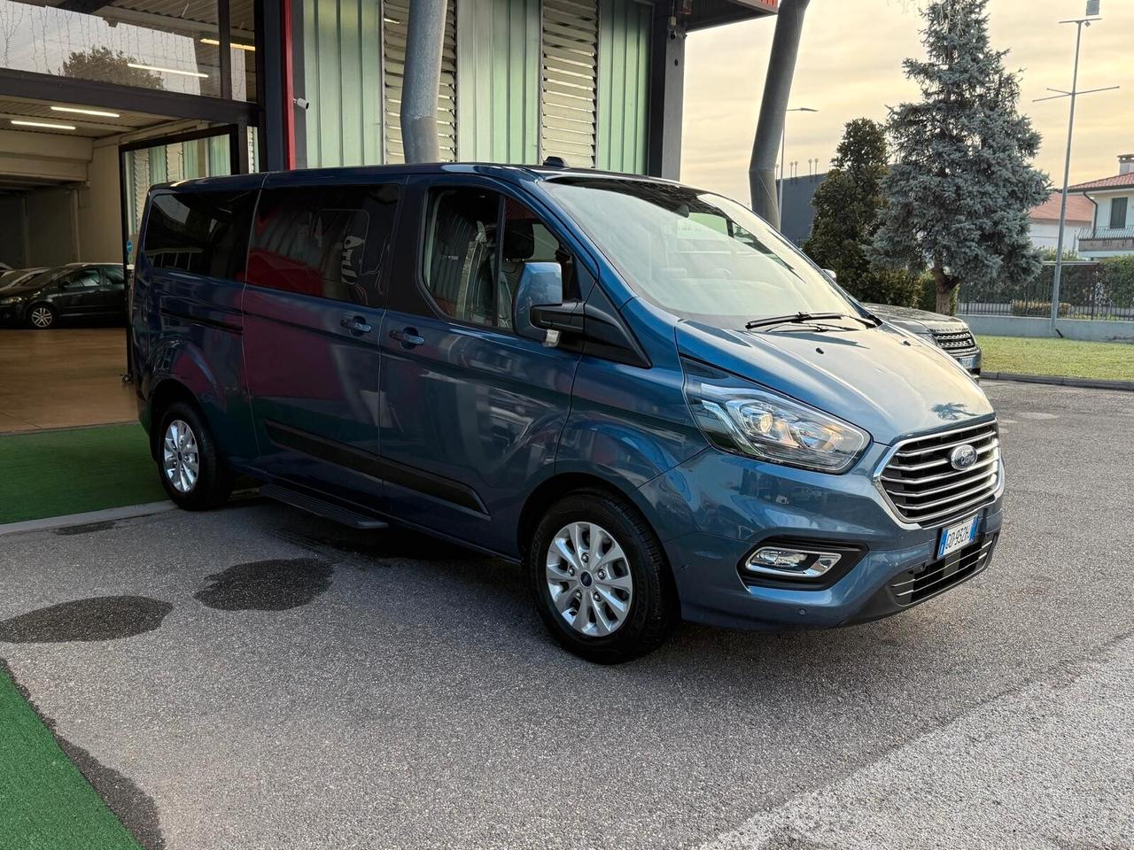 Ford Tourneo Custom 2.0 EcoBlue 130CV Titanium AUTOMATICO 8 POSTI