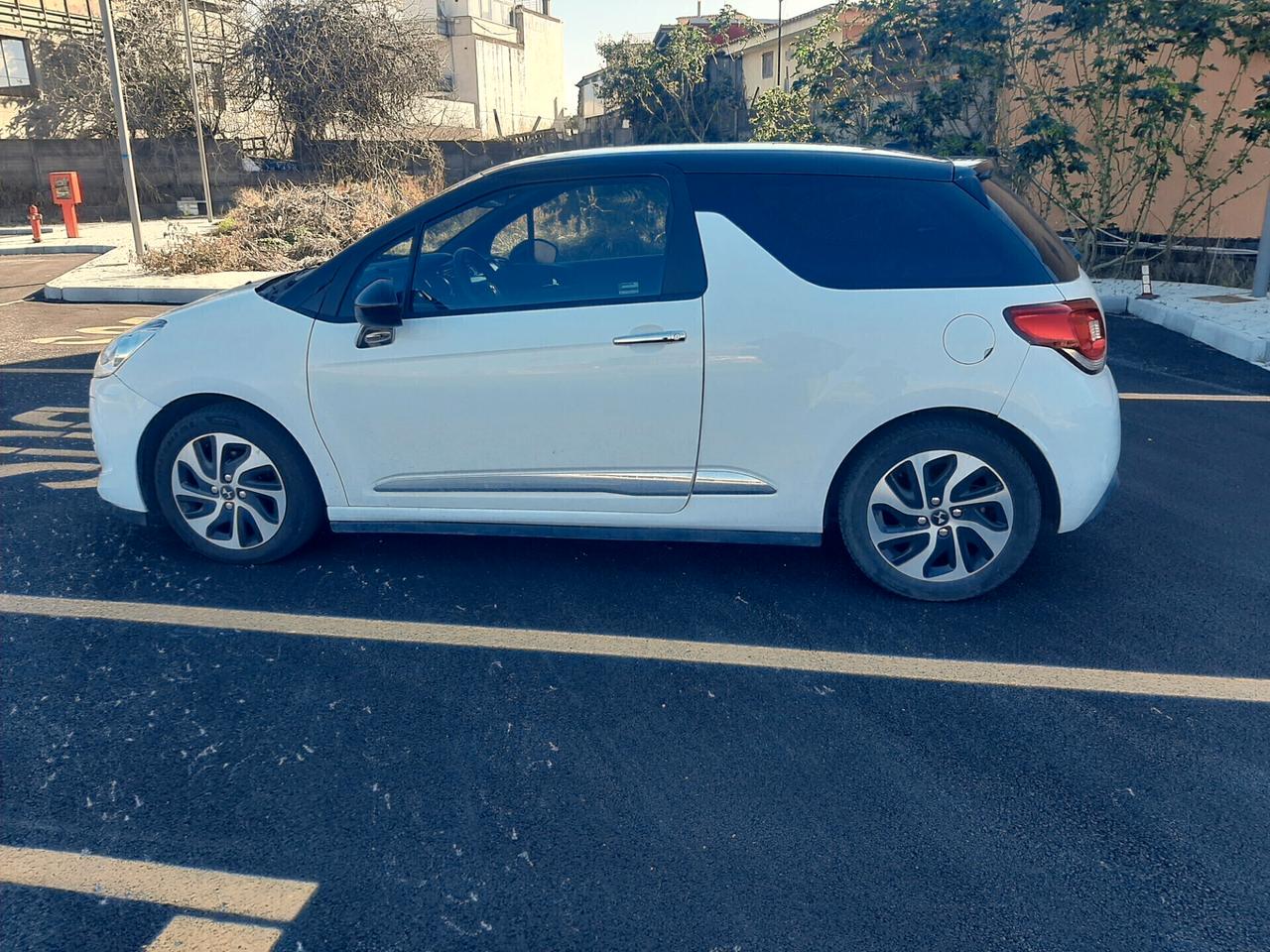 Ds DS3 DS 3 1.6 e-HDi 90 airdream Just Black ADATTA A NEOPATENTATI