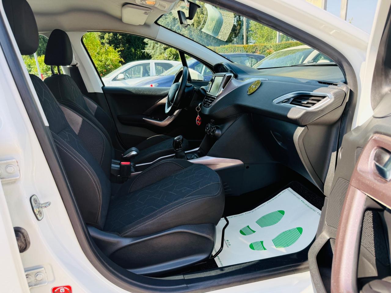Peugeot 2008 1.2 82cv Active Ok Neopatentati
