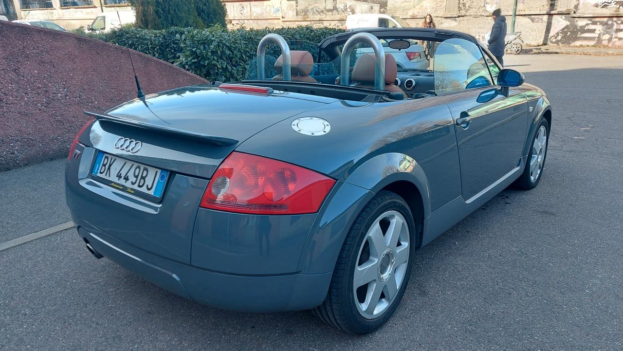 AUDI TT Roadster 1.8T 180cv S-Line