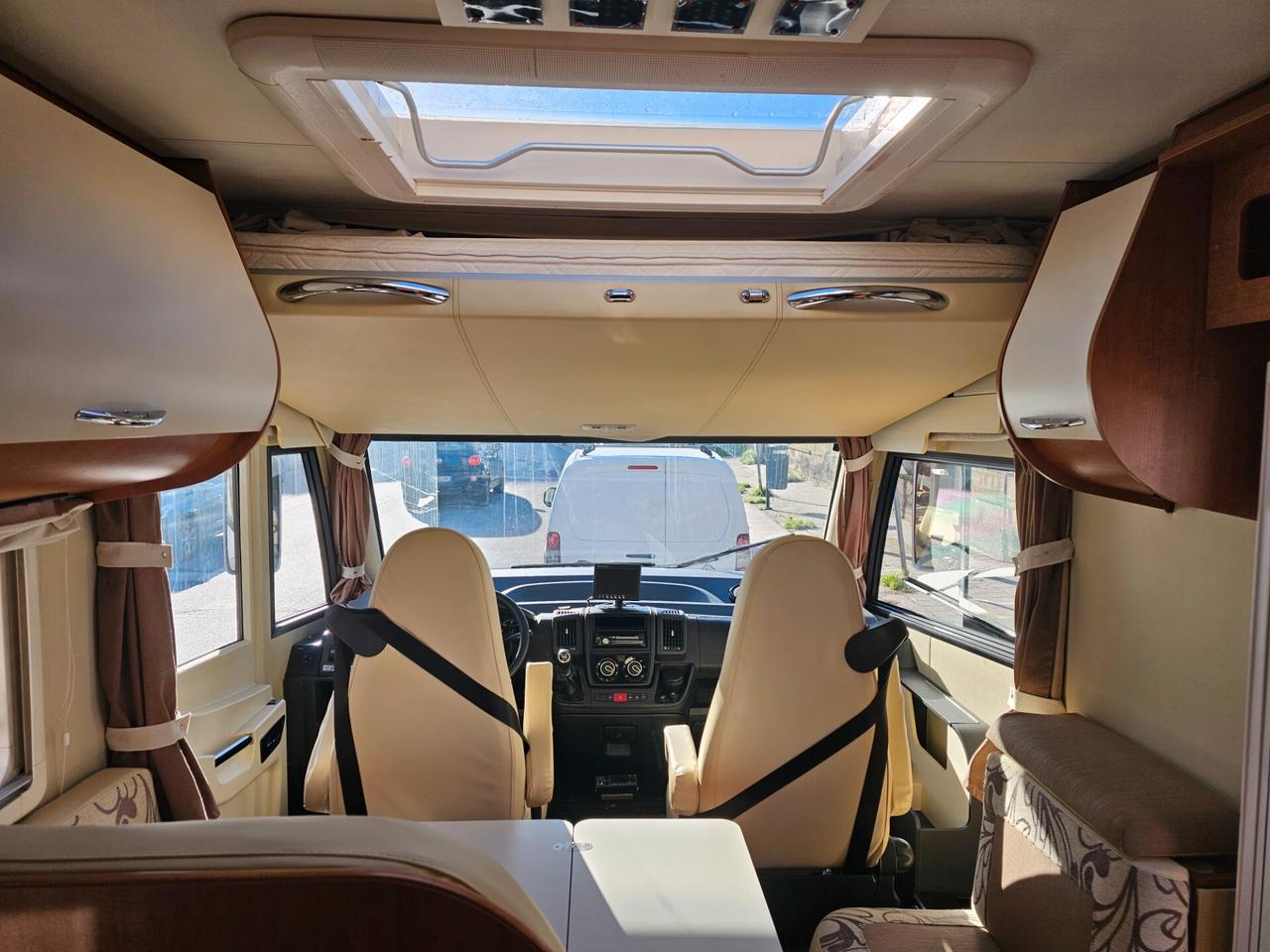 Arca Motorhome 3.0 Diesel 180CV.Nuov.o.2014