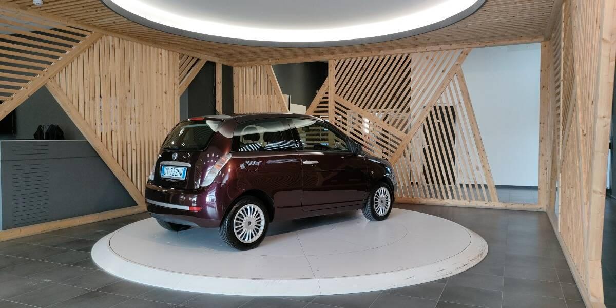 Lancia Ypsilon 1.2 8v New Oro (oro)