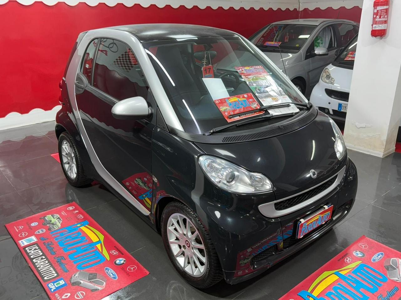 Smart ForTwo 1.0 71cv coupé - 2011